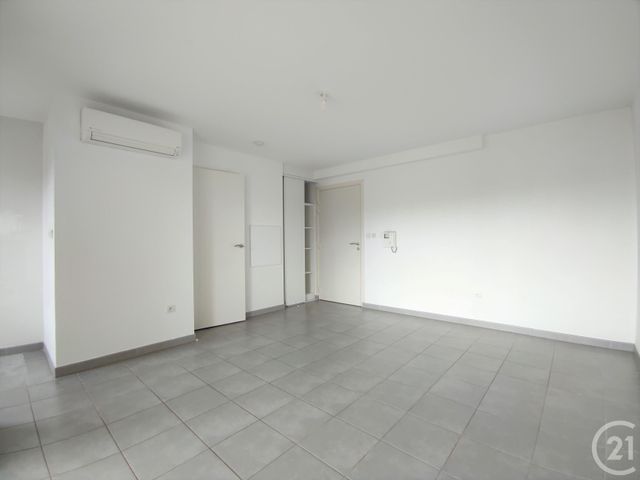 Afficher la photo en grand Appartement F2 à vendre - 2 pièces - 46.55 m2 - ARGELES SUR MER - 66 - LANGUEDOC-ROUSSILLON - Century 21 Côte Catalane Immobilier