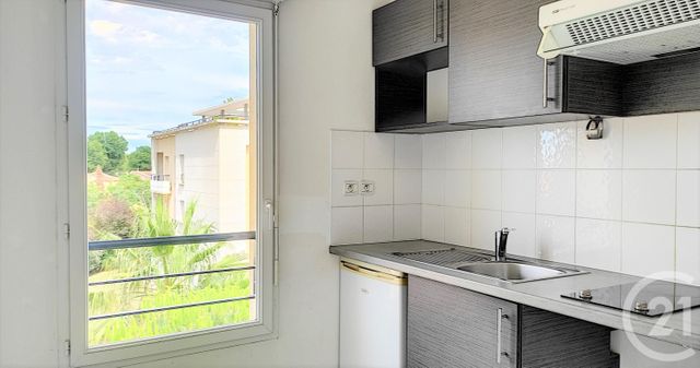 Afficher la photo en grand Appartement F2 à vendre - 2 pièces - 46.55 m2 - ARGELES SUR MER - 66 - LANGUEDOC-ROUSSILLON - Century 21 Côte Catalane Immobilier