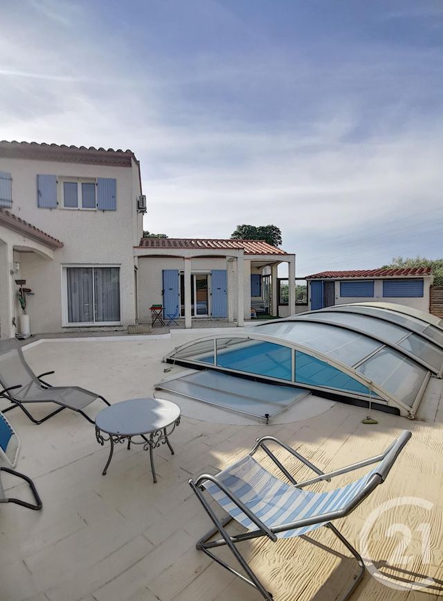 maison à louer - 5 pièces - 153.0 m2 - MONTESQUIEU DES ALBERES - 66 - LANGUEDOC-ROUSSILLON - Century 21 Côte Catalane Immobilier maison à louer - 5 pièces - 153.0 m2 - MONTESQUIEU DES ALBERES - 66 - LANGUEDOC-ROUSSILLON - Century 21 Côte Catalane Immobilier
