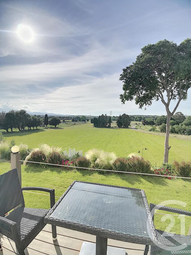 maison à louer - 5 pièces - 153.0 m2 - MONTESQUIEU DES ALBERES - 66 - LANGUEDOC-ROUSSILLON - Century 21 Côte Catalane Immobilier maison à louer - 5 pièces - 153.0 m2 - MONTESQUIEU DES ALBERES - 66 - LANGUEDOC-ROUSSILLON - Century 21 Côte Catalane Immobilier