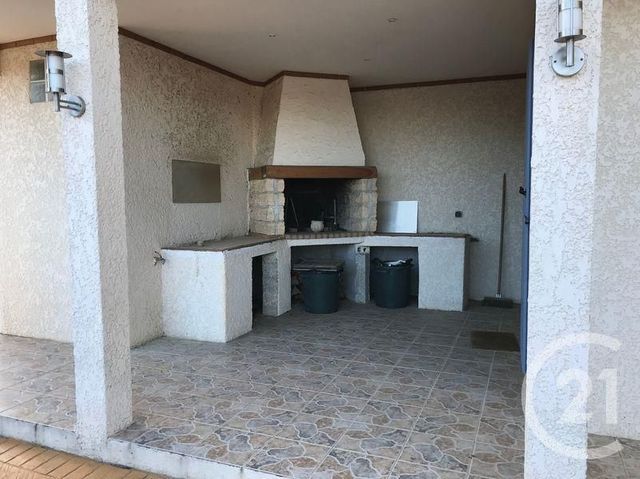 maison à louer - 5 pièces - 153.0 m2 - MONTESQUIEU DES ALBERES - 66 - LANGUEDOC-ROUSSILLON - Century 21 Côte Catalane Immobilier maison à louer - 5 pièces - 153.0 m2 - MONTESQUIEU DES ALBERES - 66 - LANGUEDOC-ROUSSILLON - Century 21 Côte Catalane Immobilier
