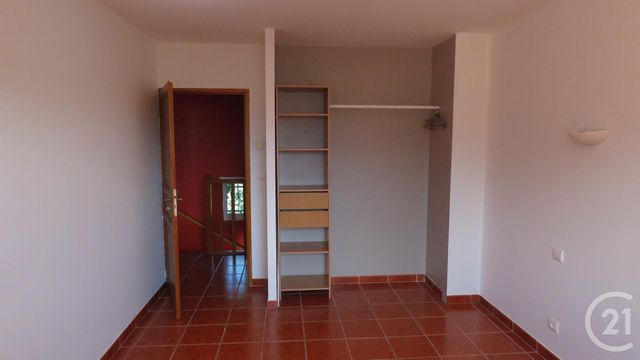 maison à louer - 5 pièces - 153.0 m2 - MONTESQUIEU DES ALBERES - 66 - LANGUEDOC-ROUSSILLON - Century 21 Côte Catalane Immobilier maison à louer - 5 pièces - 153.0 m2 - MONTESQUIEU DES ALBERES - 66 - LANGUEDOC-ROUSSILLON - Century 21 Côte Catalane Immobilier