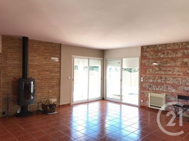 maison à louer - 5 pièces - 153.0 m2 - MONTESQUIEU DES ALBERES - 66 - LANGUEDOC-ROUSSILLON - Century 21 Côte Catalane Immobilier maison à louer - 5 pièces - 153.0 m2 - MONTESQUIEU DES ALBERES - 66 - LANGUEDOC-ROUSSILLON - Century 21 Côte Catalane Immobilier