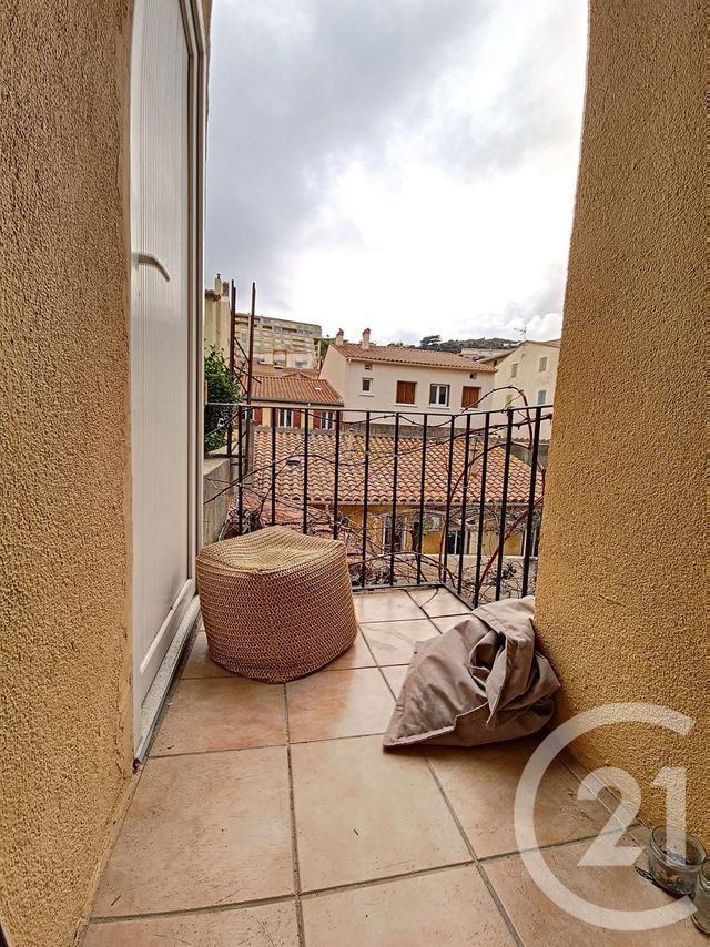 Appartement F4 à vendre - 4 pièces - 84.24 m2 - PORT VENDRES - 66 - LANGUEDOC-ROUSSILLON - Century 21 Côte Catalane Immobilier Appartement F4 à vendre - 4 pièces - 84.24 m2 - PORT VENDRES - 66 - LANGUEDOC-ROUSSILLON - Century 21 Côte Catalane Immobilier