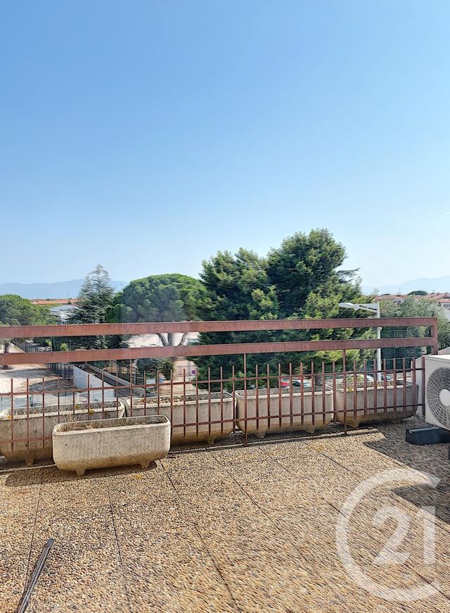 Appartement Duplex à louer - 6 pièces - 117.6 m2 - PERPIGNAN - 66 - LANGUEDOC-ROUSSILLON - Century 21 Côte Catalane Immobilier