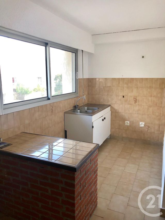 Appartement F2 à louer - 2 pièces - 40.5 m2 - PERPIGNAN - 66 - LANGUEDOC-ROUSSILLON - Century 21 Côte Catalane Immobilier