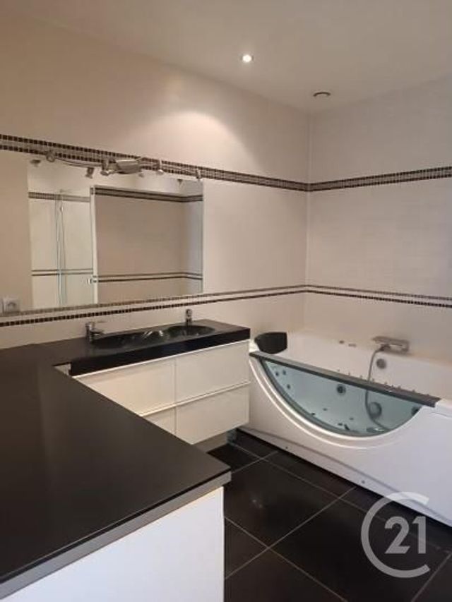 Appartement F3 à louer - 3 pièces - 84.14 m2 - POLLESTRES - 66 - LANGUEDOC-ROUSSILLON - Century 21 Côte Catalane Immobilier