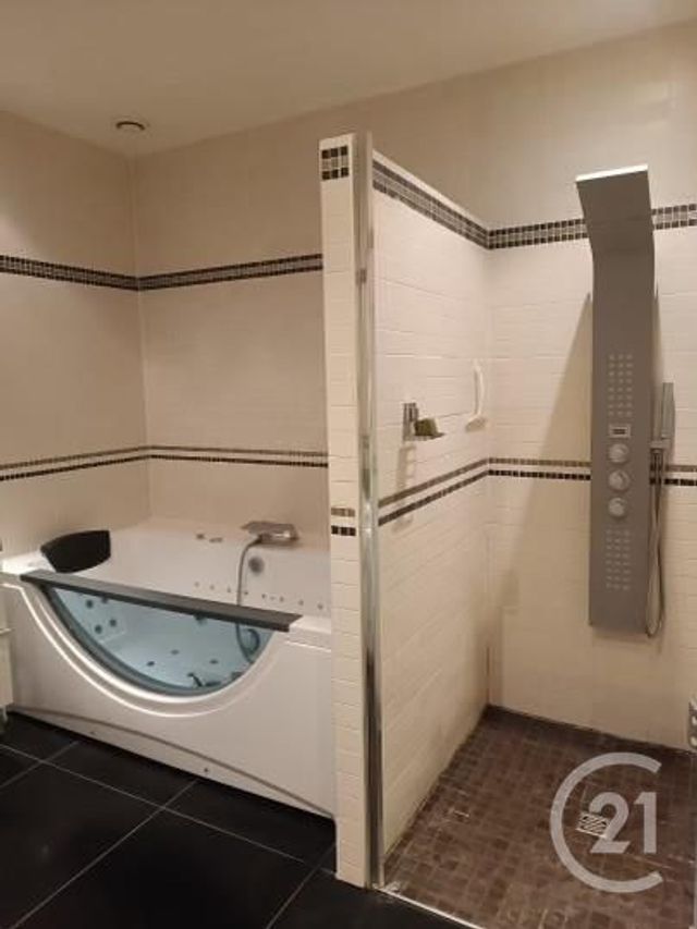 Appartement F3 à louer - 3 pièces - 84.14 m2 - POLLESTRES - 66 - LANGUEDOC-ROUSSILLON - Century 21 Côte Catalane Immobilier