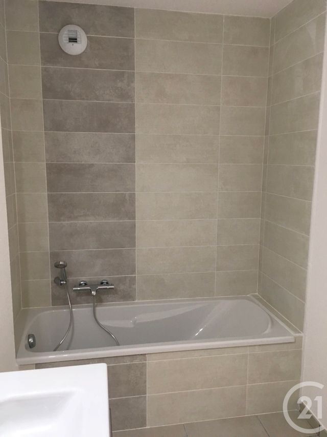 Appartement F3 à louer - 3 pièces - 57.39 m2 - PERPIGNAN - 66 - LANGUEDOC-ROUSSILLON - Century 21 Côte Catalane Immobilier