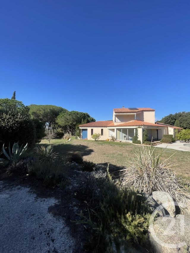 maison à louer - 4 pièces - 140.02 m2 - LAROQUE DES ALBERES - 66 - LANGUEDOC-ROUSSILLON - Century 21 Côte Catalane Immobilier