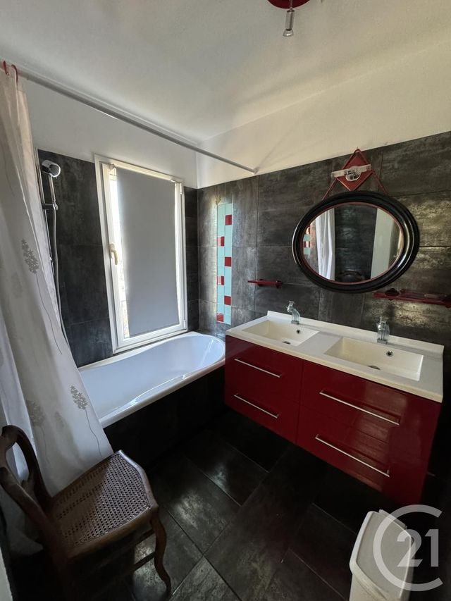 maison à louer - 4 pièces - 140.02 m2 - LAROQUE DES ALBERES - 66 - LANGUEDOC-ROUSSILLON - Century 21 Côte Catalane Immobilier