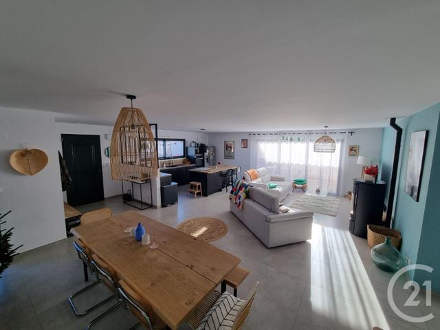 maison à vendre - 5 pièces - 181.25 m2 - LAROQUE DES ALBERES - 66 - LANGUEDOC-ROUSSILLON - Century 21 Côte Catalane Immobilier