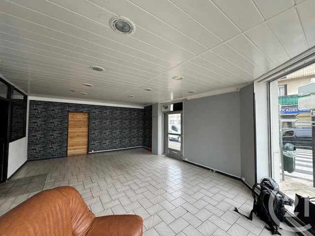Appartement Local à louer - 1 pièce - 67.0 m2 - PERPIGNAN - 66 - LANGUEDOC-ROUSSILLON - Century 21 Côte Catalane Immobilier
