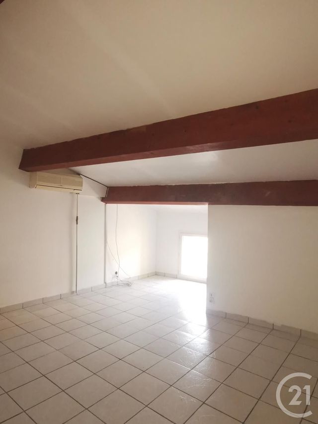 Afficher la photo en grand Appartement F3 à louer - 3 pièces - 73.24 m2 - PALAU DEL VIDRE - 66 - LANGUEDOC-ROUSSILLON - Century 21 Côte Catalane Immobilier