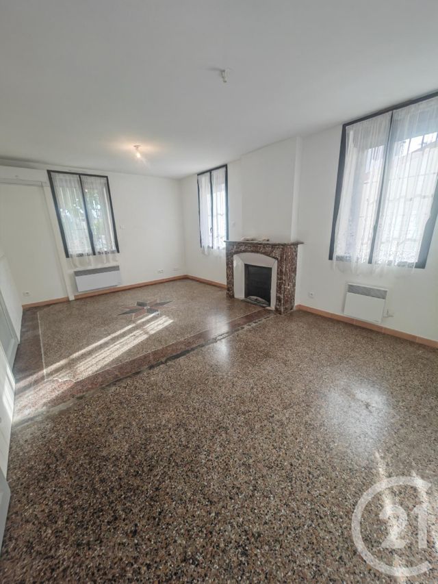 Appartement F2 à louer - 2 pièces - 69.44 m2 - ELNE - 66 - LANGUEDOC-ROUSSILLON - Century 21 Côte Catalane Immobilier
