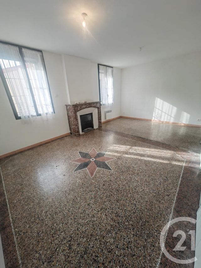 Appartement F2 à louer - 2 pièces - 69.44 m2 - ELNE - 66 - LANGUEDOC-ROUSSILLON - Century 21 Côte Catalane Immobilier