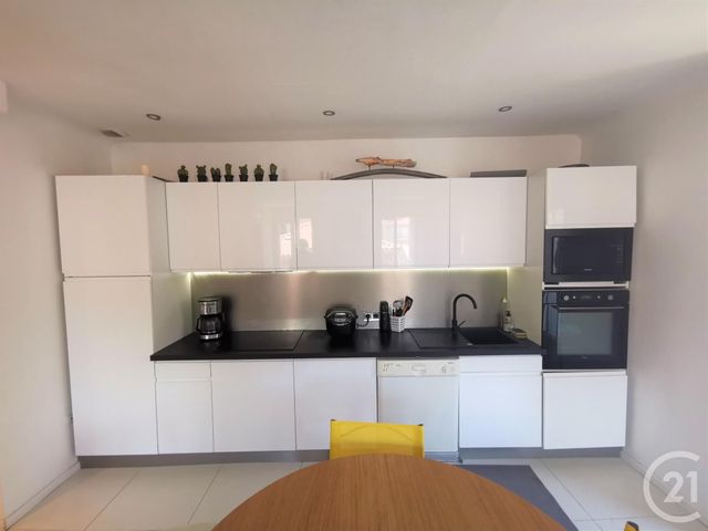 Appartement T4 à louer - 4 pièces - 84.67 m2 - PORT VENDRES - 66 - LANGUEDOC-ROUSSILLON - Century 21 Côte Catalane Immobilier