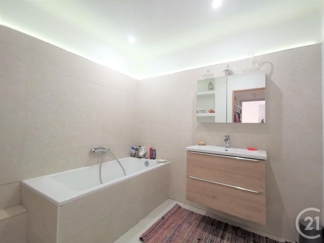 Appartement T4 à louer - 4 pièces - 84.67 m2 - PORT VENDRES - 66 - LANGUEDOC-ROUSSILLON - Century 21 Côte Catalane Immobilier