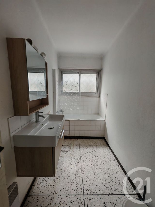 Appartement F2 à louer - 2 pièces - 43.0 m2 - PERPIGNAN - 66 - LANGUEDOC-ROUSSILLON - Century 21 Côte Catalane Immobilier