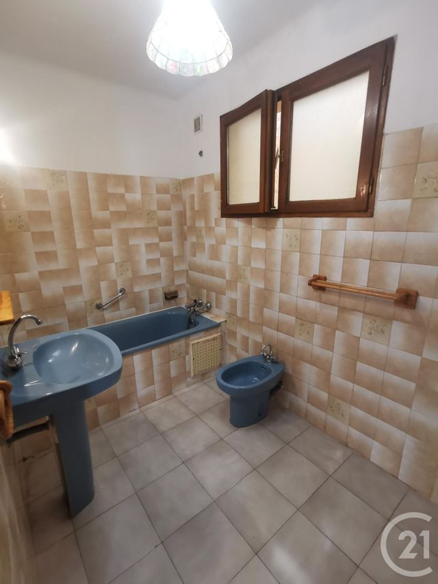 Appartement F3 à louer - 3 pièces - 69.0 m2 - ELNE - 66 - LANGUEDOC-ROUSSILLON - Century 21 Côte Catalane Immobilier