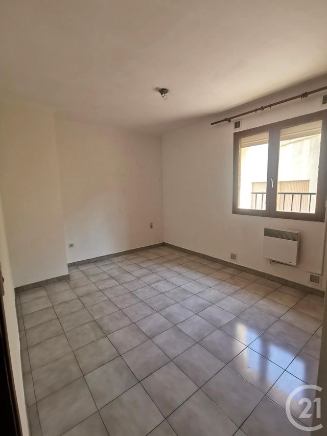 Appartement F3 à louer - 3 pièces - 69.0 m2 - ELNE - 66 - LANGUEDOC-ROUSSILLON - Century 21 Côte Catalane Immobilier