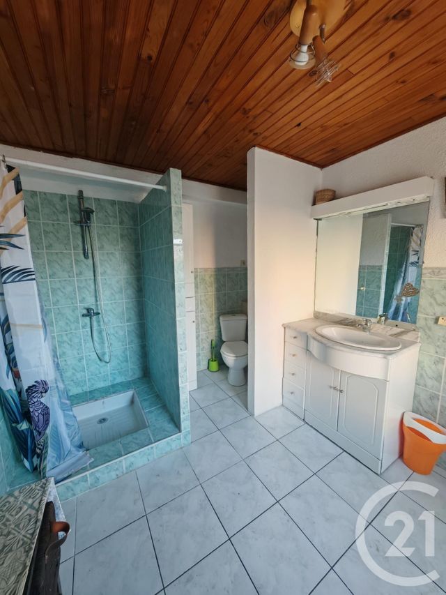 maison à louer - 5 pièces - 177.0 m2 - ST ESTEVE - 66 - LANGUEDOC-ROUSSILLON - Century 21 Côte Catalane Immobilier