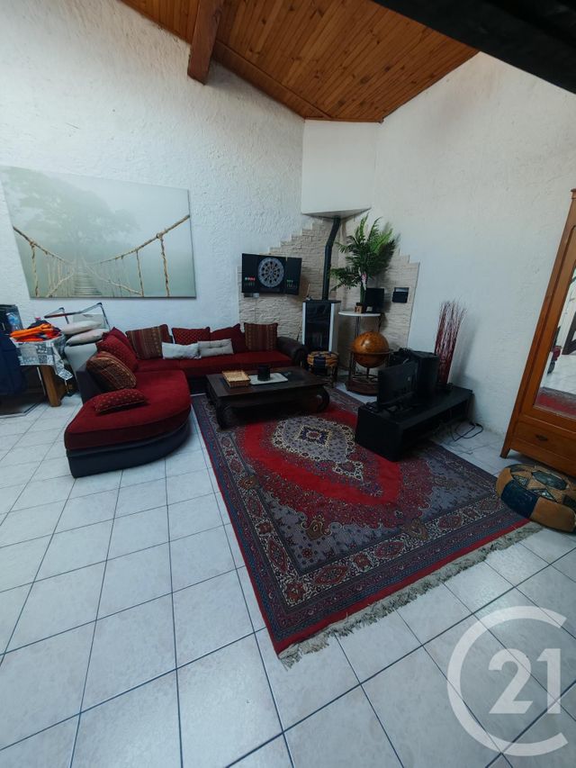 maison à louer - 5 pièces - 177.0 m2 - ST ESTEVE - 66 - LANGUEDOC-ROUSSILLON - Century 21 Côte Catalane Immobilier