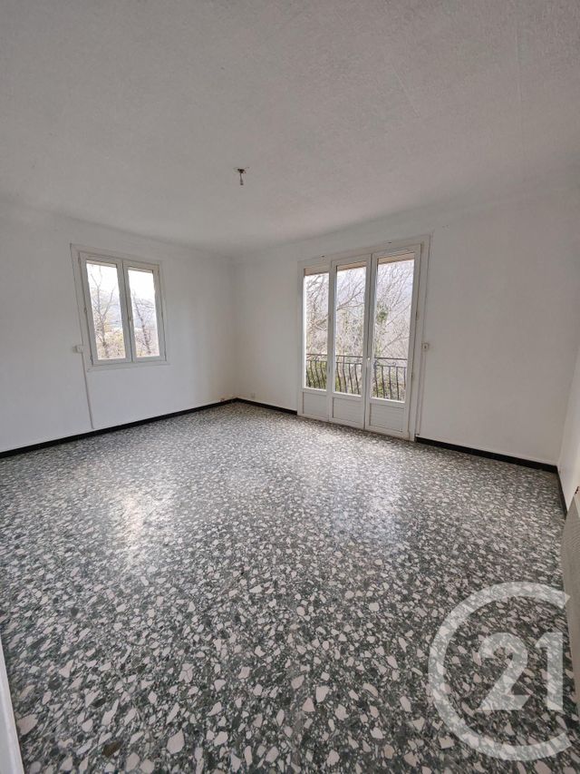 Appartement à louer - 4 pièces - 84.96 m2 - LAROQUE DES ALBERES - 66 - LANGUEDOC-ROUSSILLON - Century 21 Côte Catalane Immobilier