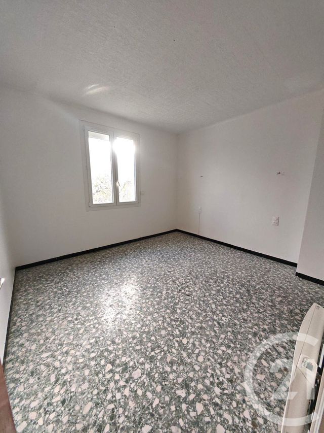 Appartement à louer - 4 pièces - 84.96 m2 - LAROQUE DES ALBERES - 66 - LANGUEDOC-ROUSSILLON - Century 21 Côte Catalane Immobilier