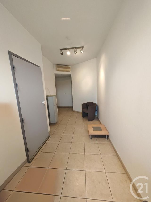 Appartement Local à louer - 1 pièce - 35.0 m2 - CABESTANY - 66 - LANGUEDOC-ROUSSILLON - Century 21 Côte Catalane Immobilier