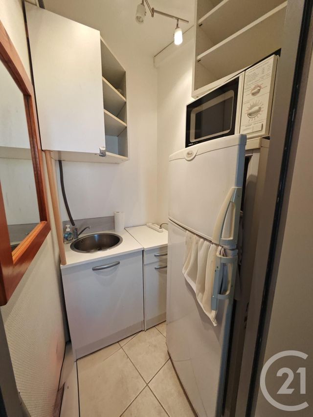 Appartement Local à louer - 1 pièce - 35.0 m2 - CABESTANY - 66 - LANGUEDOC-ROUSSILLON - Century 21 Côte Catalane Immobilier