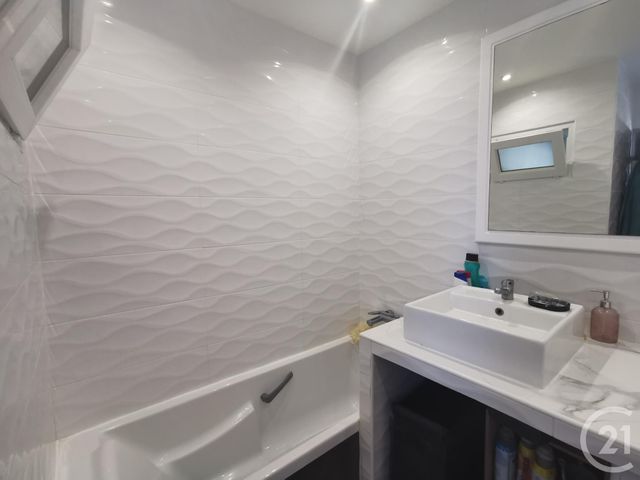 Appartement F2 à louer - 2 pièces - 39.07 m2 - ELNE - 66 - LANGUEDOC-ROUSSILLON - Century 21 Côte Catalane Immobilier