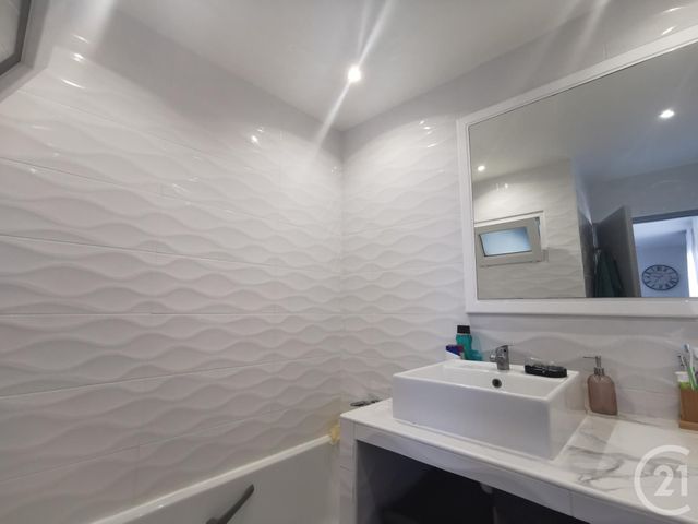 Appartement F2 à louer - 2 pièces - 39.07 m2 - ELNE - 66 - LANGUEDOC-ROUSSILLON - Century 21 Côte Catalane Immobilier