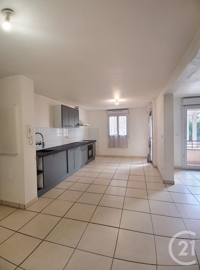 Appartement F3 à louer - 3 pièces - 84.25 m2 - PORT VENDRES - 66 - LANGUEDOC-ROUSSILLON - Century 21 Côte Catalane Immobilier