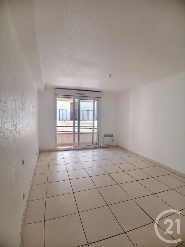 Appartement F3 à louer - 3 pièces - 84.25 m2 - PORT VENDRES - 66 - LANGUEDOC-ROUSSILLON - Century 21 Côte Catalane Immobilier