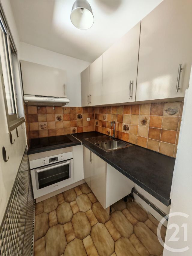 Appartement F2 à louer - 2 pièces - 32.75 m2 - ARGELES SUR MER - 66 - LANGUEDOC-ROUSSILLON - Century 21 Côte Catalane Immobilier