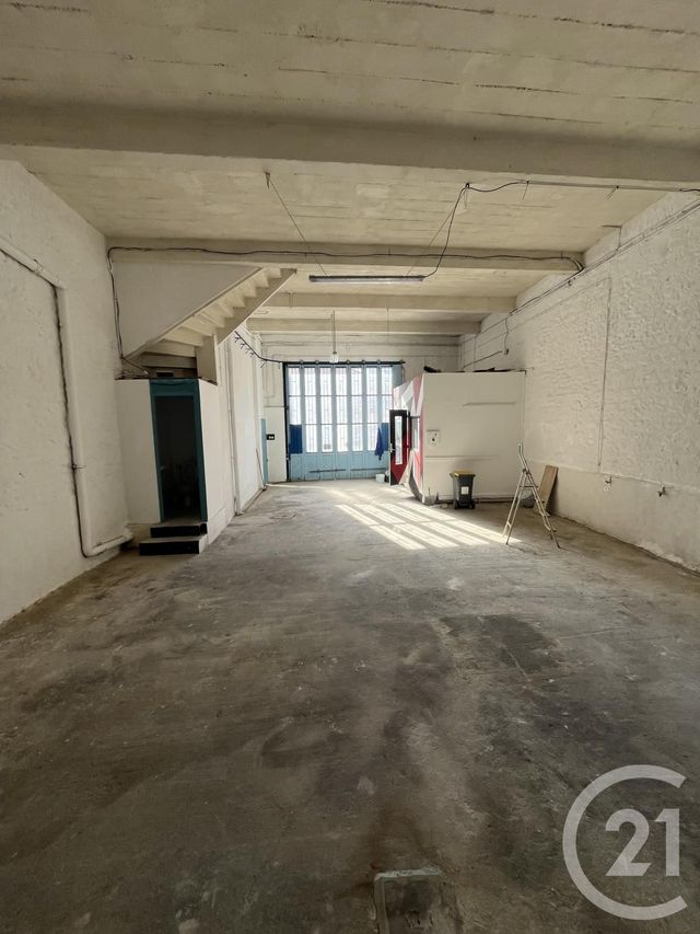 Appartement Atelier d'artiste à louer - 2 pièces - 90.0 m2 - ELNE - 66 - LANGUEDOC-ROUSSILLON - Century 21 Côte Catalane Immobilier