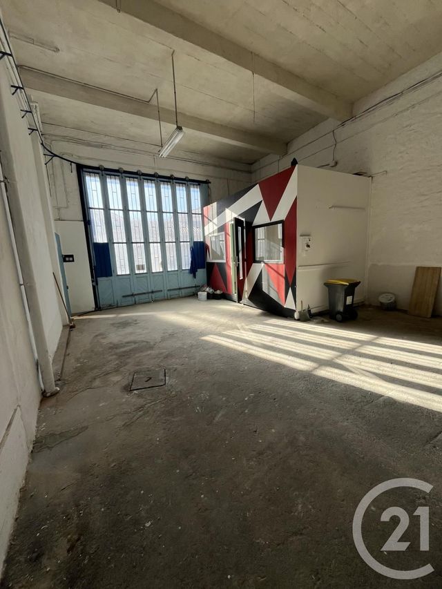 Appartement Atelier d'artiste à louer - 2 pièces - 90.0 m2 - ELNE - 66 - LANGUEDOC-ROUSSILLON - Century 21 Côte Catalane Immobilier