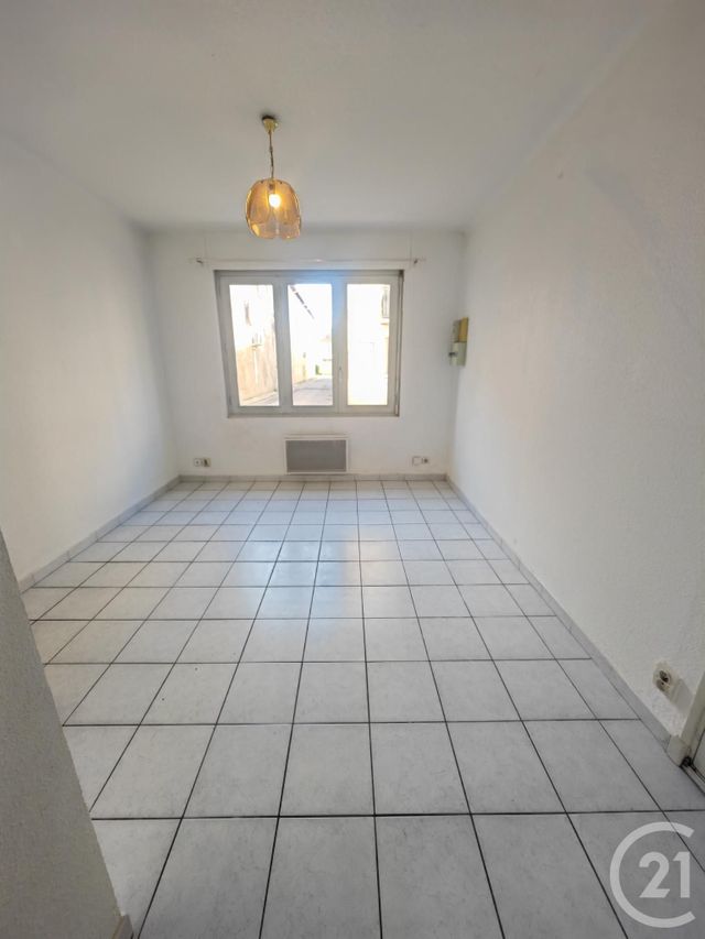 Appartement F2 à louer - 2 pièces - 27.42 m2 - ELNE - 66 - LANGUEDOC-ROUSSILLON - Century 21 Côte Catalane Immobilier