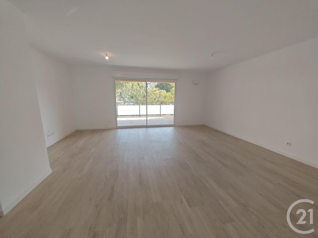 Appartement F3 à louer - 3 pièces - 67.15 m2 - PERPIGNAN - 66 - LANGUEDOC-ROUSSILLON - Century 21 Côte Catalane Immobilier