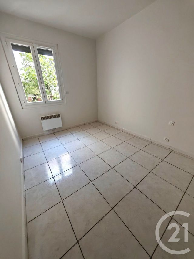 Appartement F3 à louer - 3 pièces - 53.61 m2 - ELNE - 66 - LANGUEDOC-ROUSSILLON - Century 21 Côte Catalane Immobilier