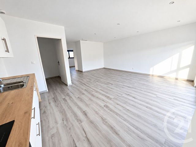 Appartement F3 à louer - 3 pièces - 75.0 m2 - MONTESQUIEU DES ALBERES - 66 - LANGUEDOC-ROUSSILLON - Century 21 Côte Catalane Immobilier