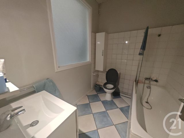 Appartement F3 à louer - 3 pièces - 62.54 m2 - PERPIGNAN - 66 - LANGUEDOC-ROUSSILLON - Century 21 Côte Catalane Immobilier